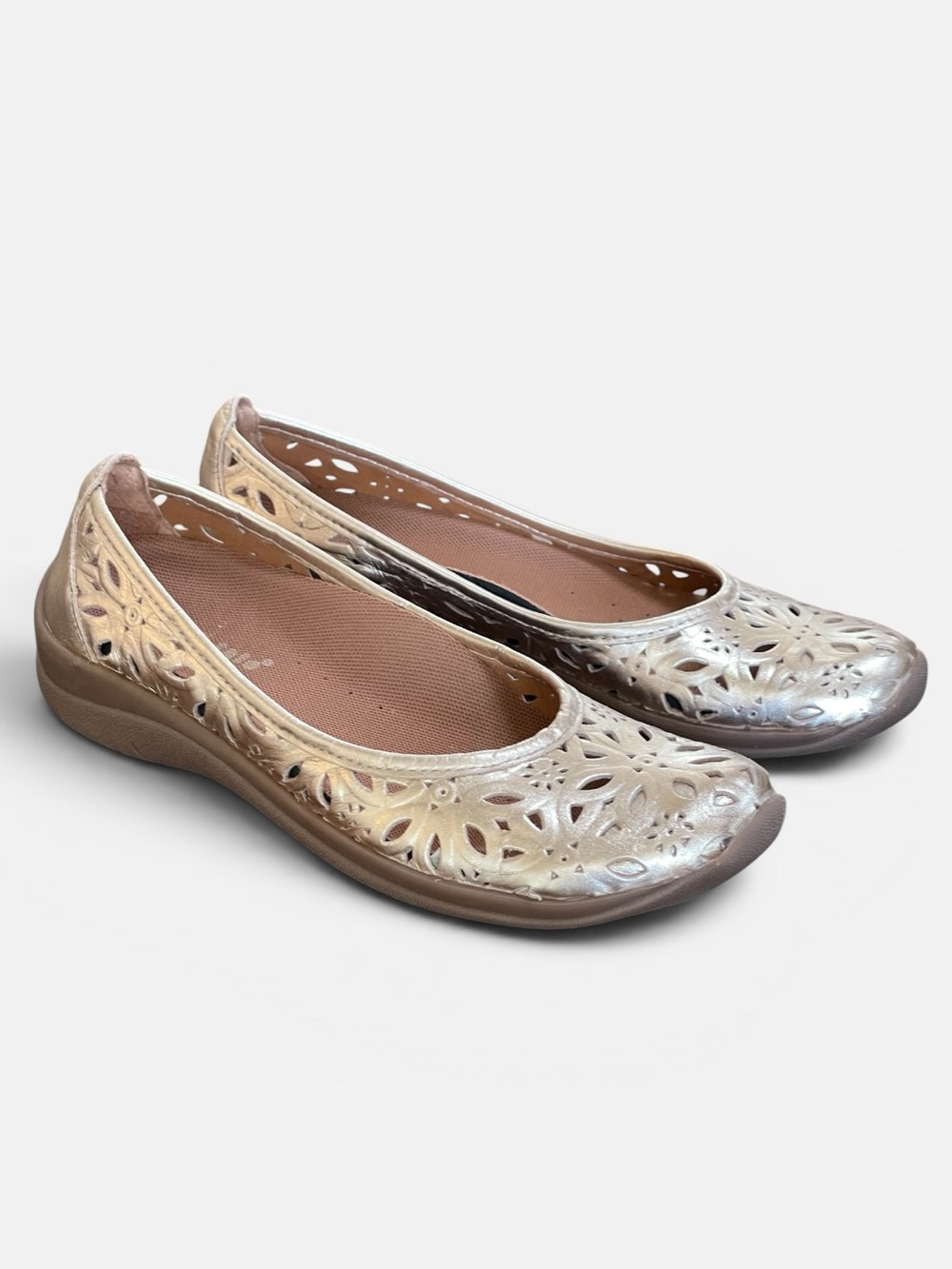 David Tate Metallic Gold Cutout Design Ballet Flats Sz 8N Leather Comfort Loafer